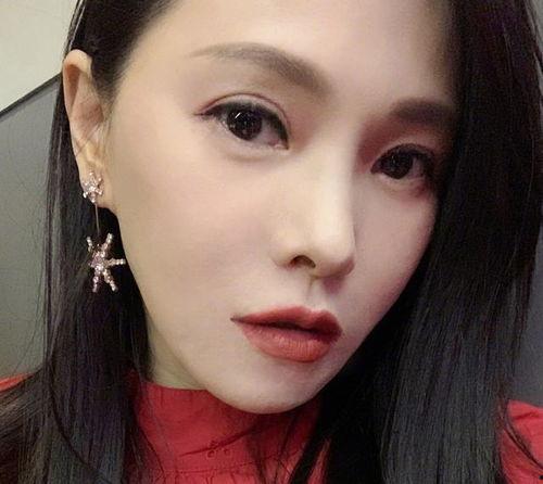 伊可伊静最新爆料,揭秘娱乐圈惊人内幕！  第3张