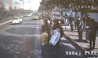 天涯爆料真实事件大全视频,揭秘真实事件背后的惊心动魄  第2张