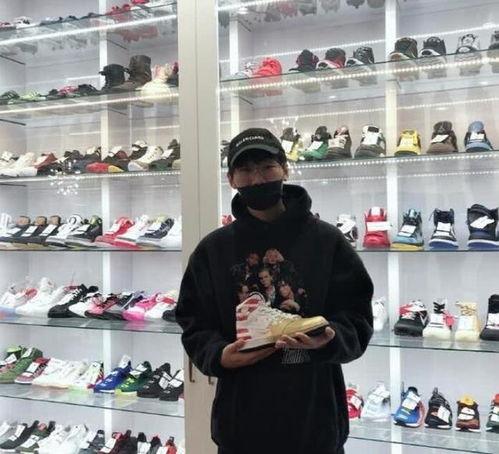 爆料卖鞋大叔视频播放下载