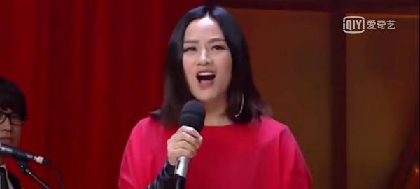 瞿颖爆料韩红视频