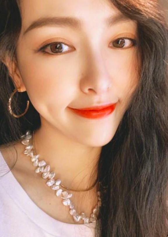 唐嫣采访爆料视频全集,情感历程与演艺事业全记录  第2张