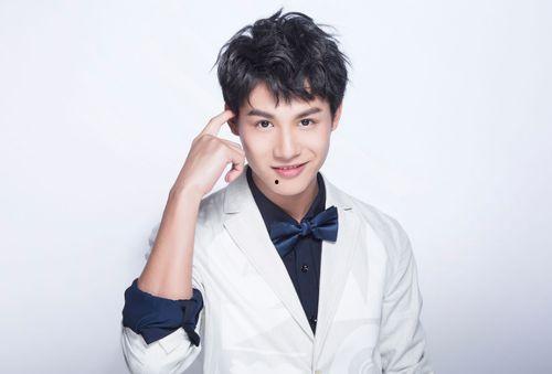 华晨宇爆料郑业成的视频,视频曝光两人深厚友谊  第3张